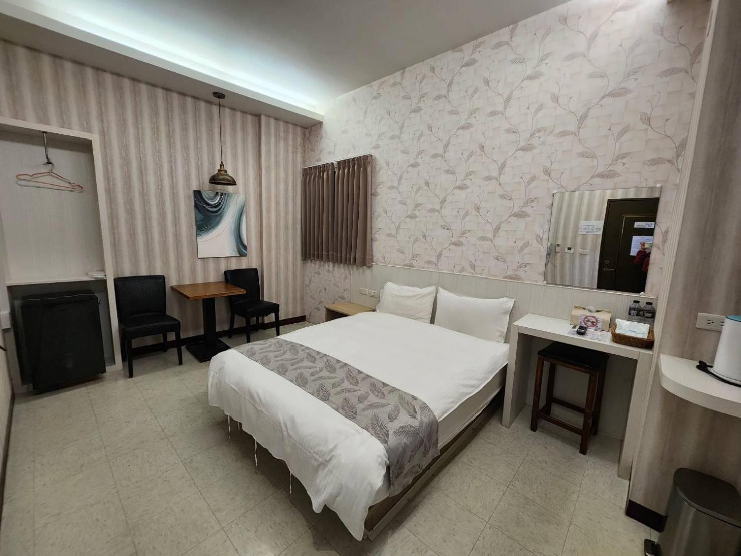 Jia-Jia Business Hotel Luodong Exterior foto