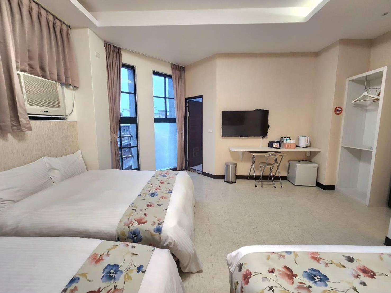 Jia-Jia Business Hotel Luodong Exterior foto